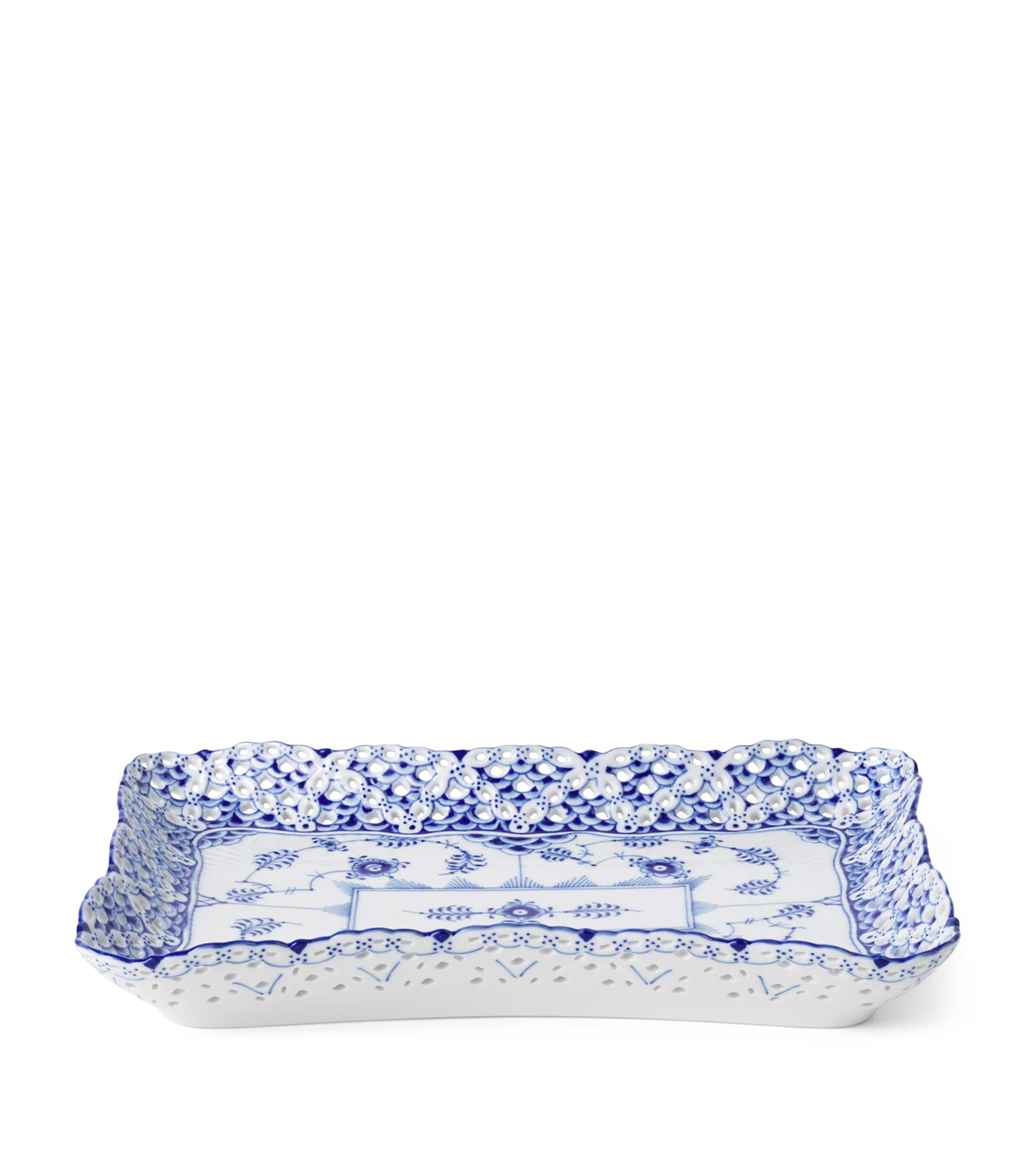 Royal Copenhagen Blue Fluted dish 23cm, imported from the UK