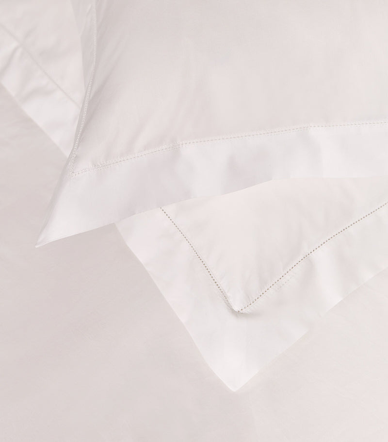 Harrods Cadogan double flat sheet 230x260cm, UK version