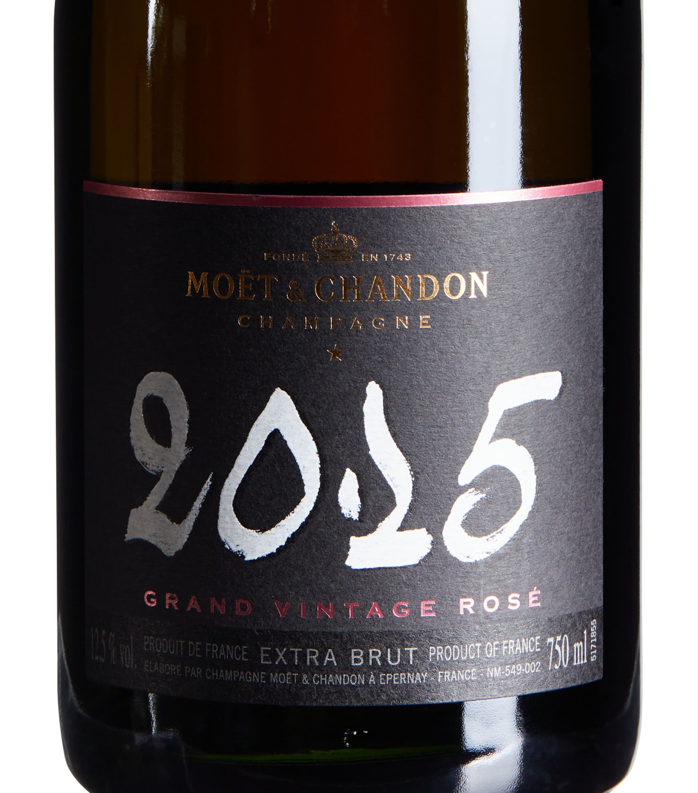 Moët & Chandon Brut Rosé Champagne 75cl, imported from the UK