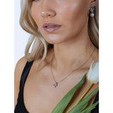 SVNX diamante bow pearl necklace 42cm - British product