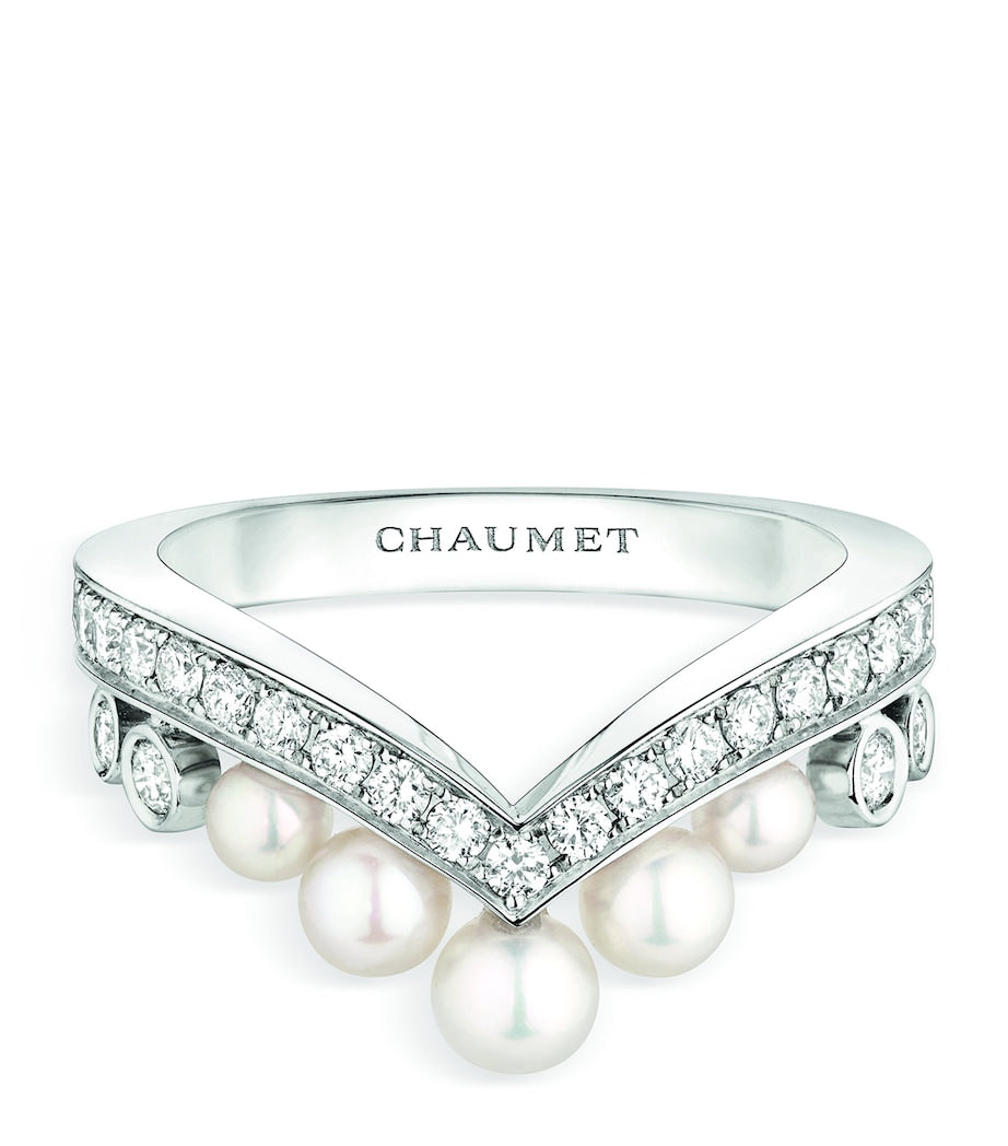 Chaumet white gold diamond pearl ring from the UK - British product