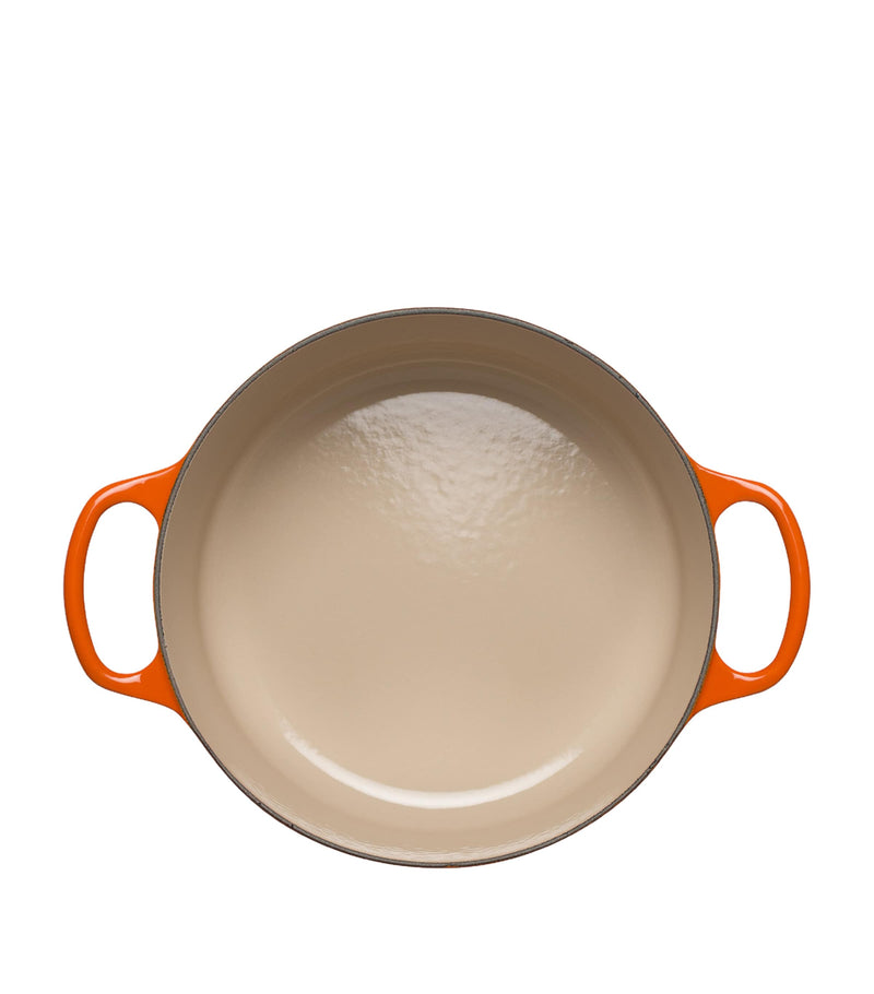 Le Creuset cast iron round casserole dish 24cm, UK version
