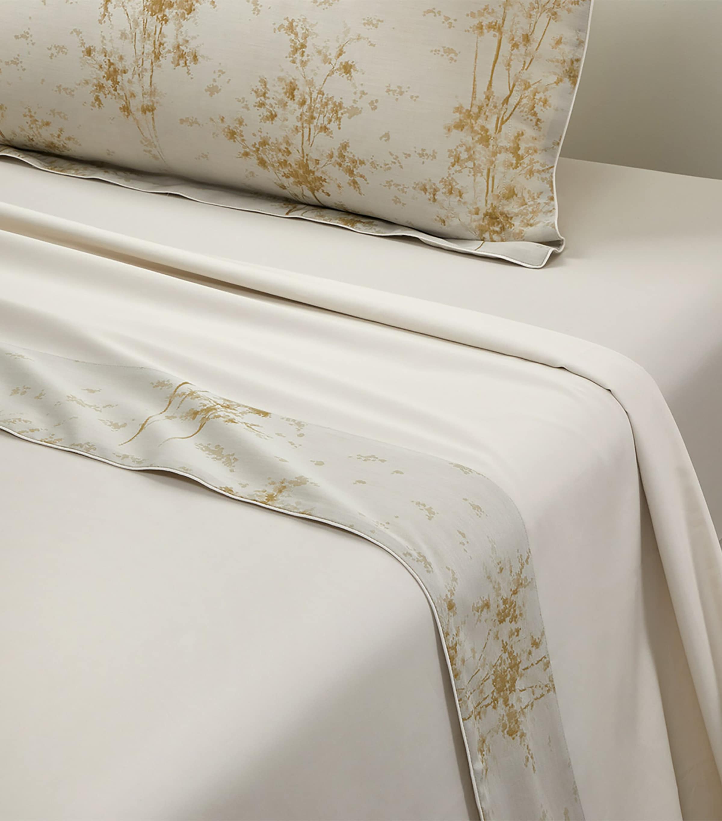 Yves Delorme organic cotton flat sheet 240x295cm (British brand)