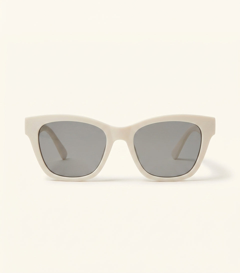 Gucci acetate sunglasses model 0GC002123 (British brand)