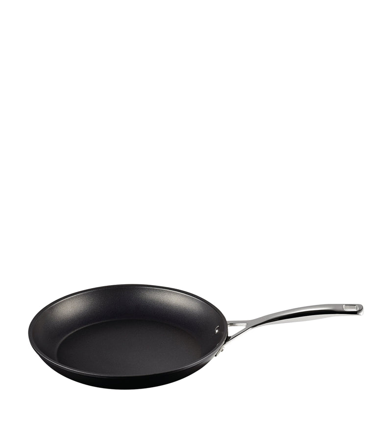 Le Creuset toughened non-stick shallow frying pan 28cm, UK version