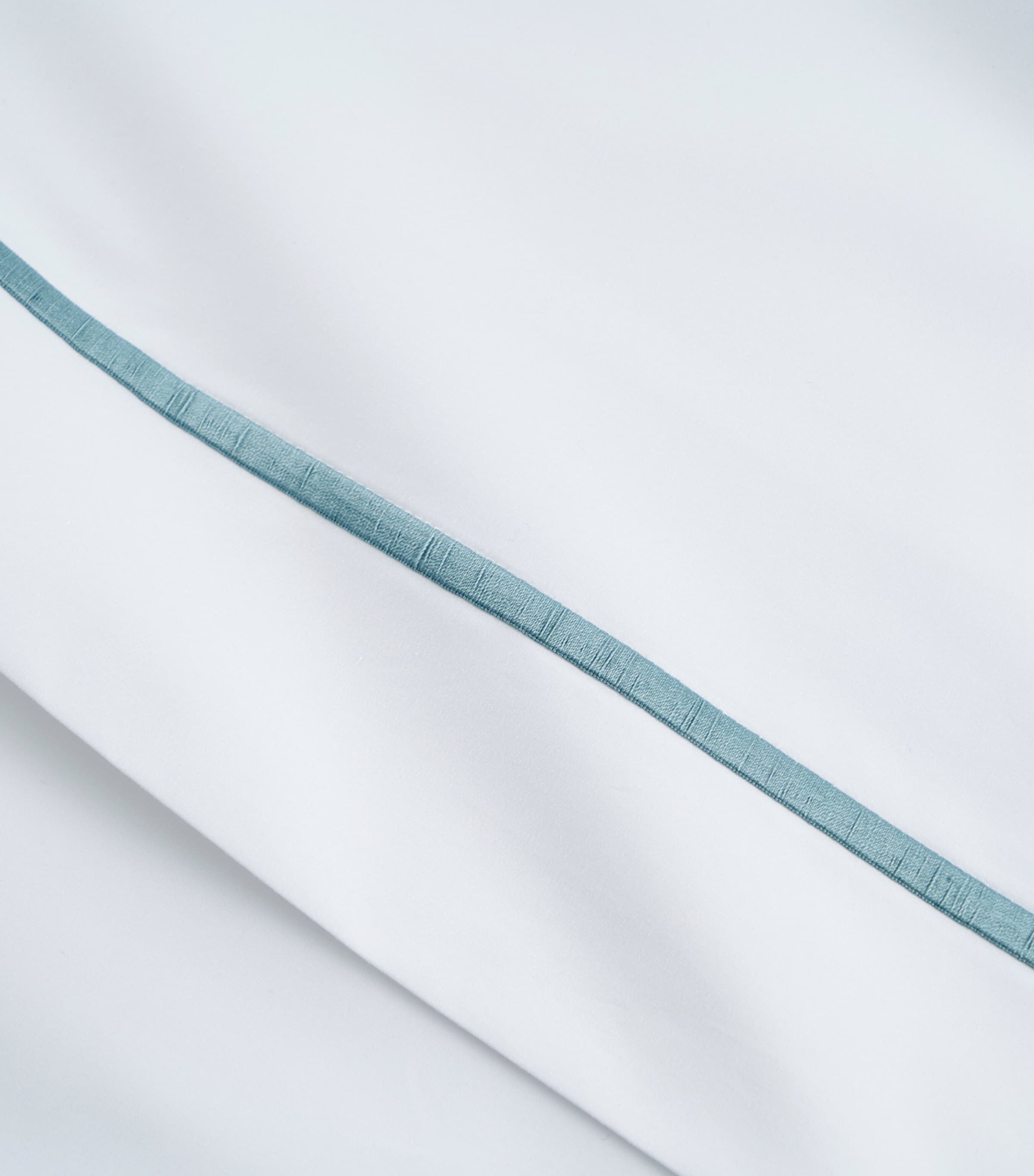 Yves Delorme Athena Super King Flat Sheet 270cm x 295cm (British brand)