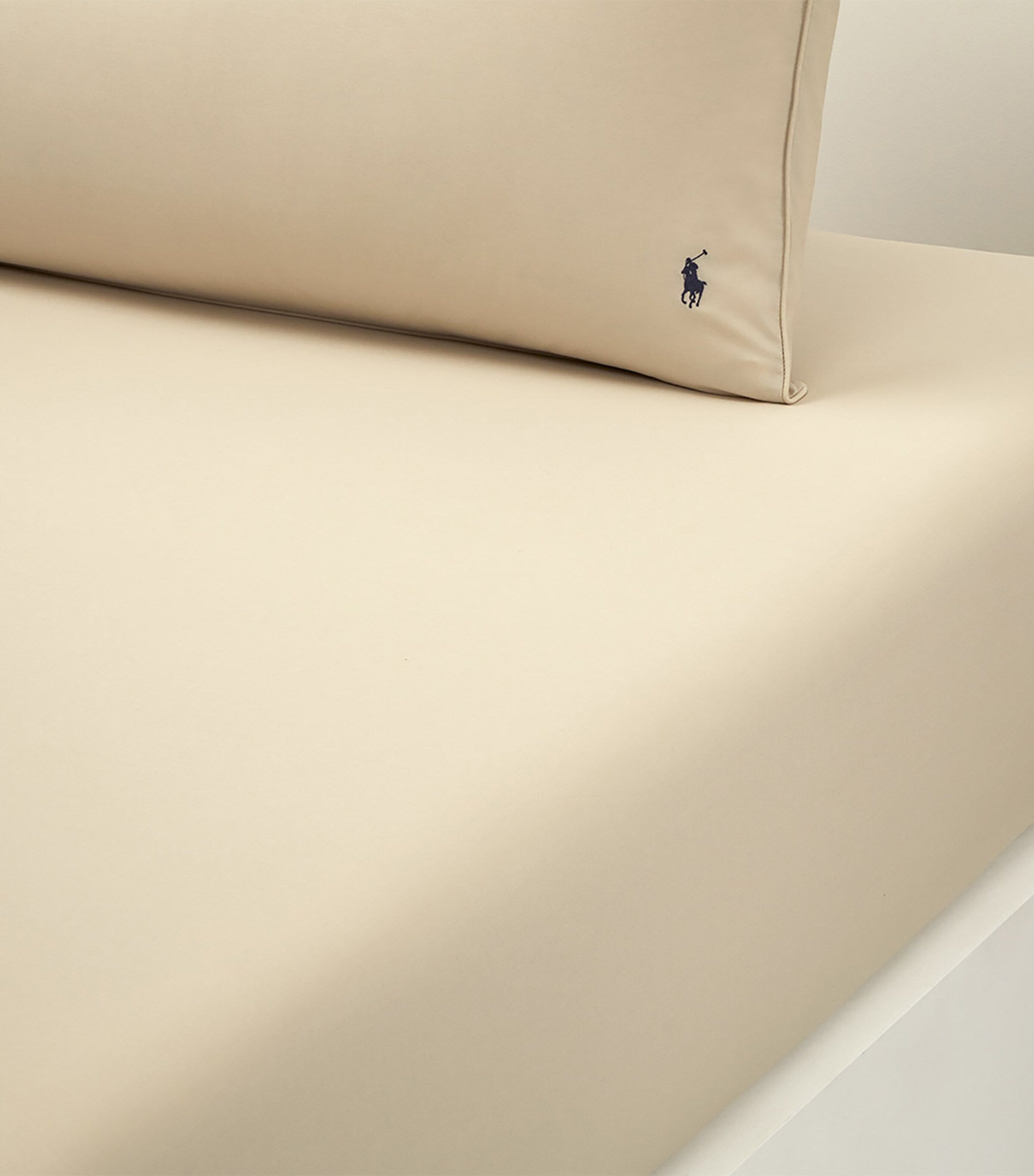 Ralph Lauren Cotton Player Double Fitted Sheet 140cm x 200cm, imported from the UK
