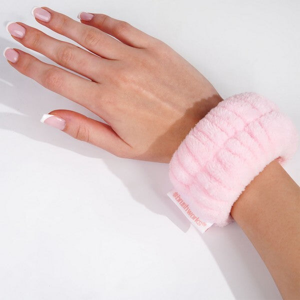 Brushworks Microfibre Wrist Wash Bands - 2 Pack GOODS Superdrug   