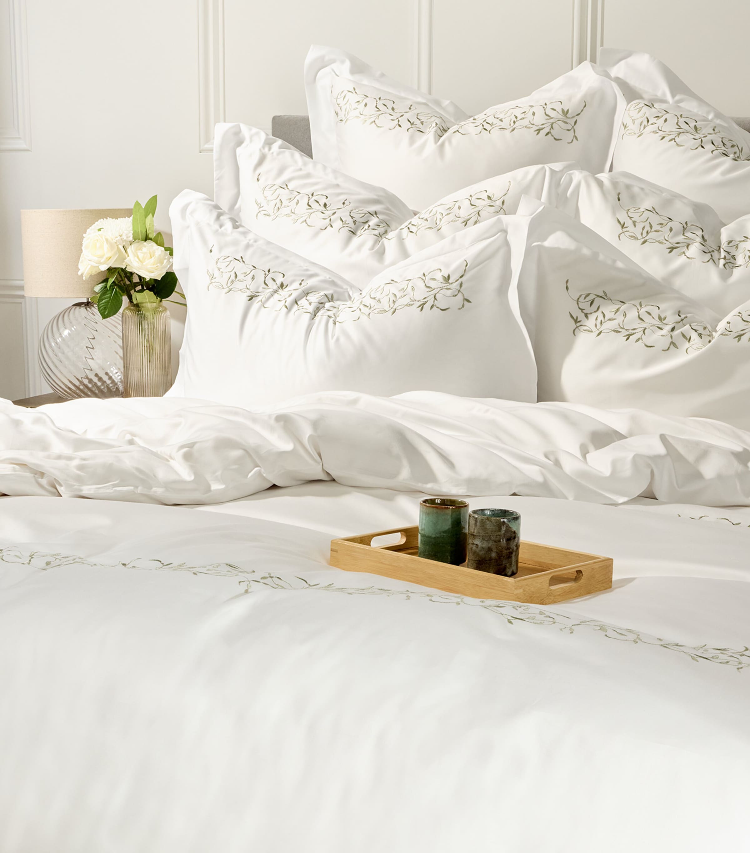 Harrods of London Tresco embroidered flat sheet 300cm x 270cm, UK version
