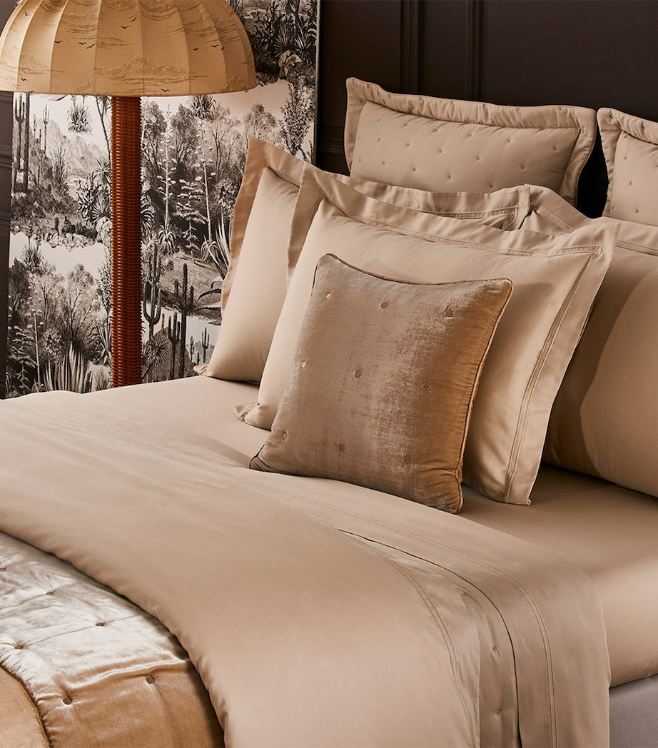 Yves Delorme Triomphe Dune bedcover 285cm x 250cm (British brand)