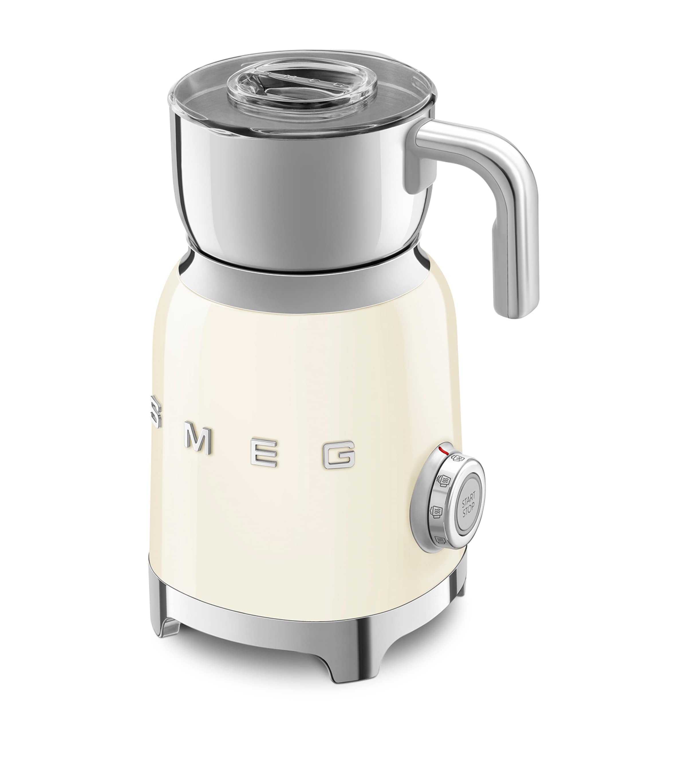 Smeg milk steamer for coffee preparation (British brand)