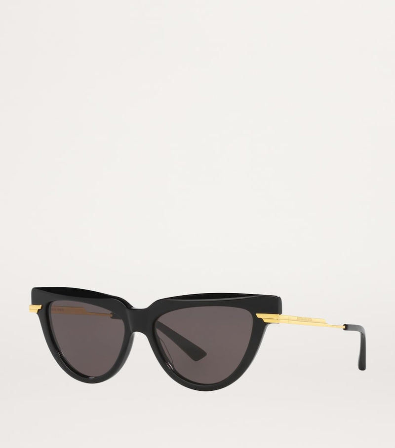Bottega Veneta acetate sunglasses with bold frame (British brand)