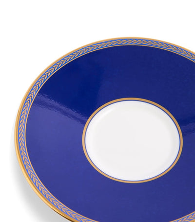 Harrods Renaissance-Teetasse und -Untertasse mit goldfarbenen Verzierungen und Jasper-Figuren 250ml - Online bei McGrocer kaufen