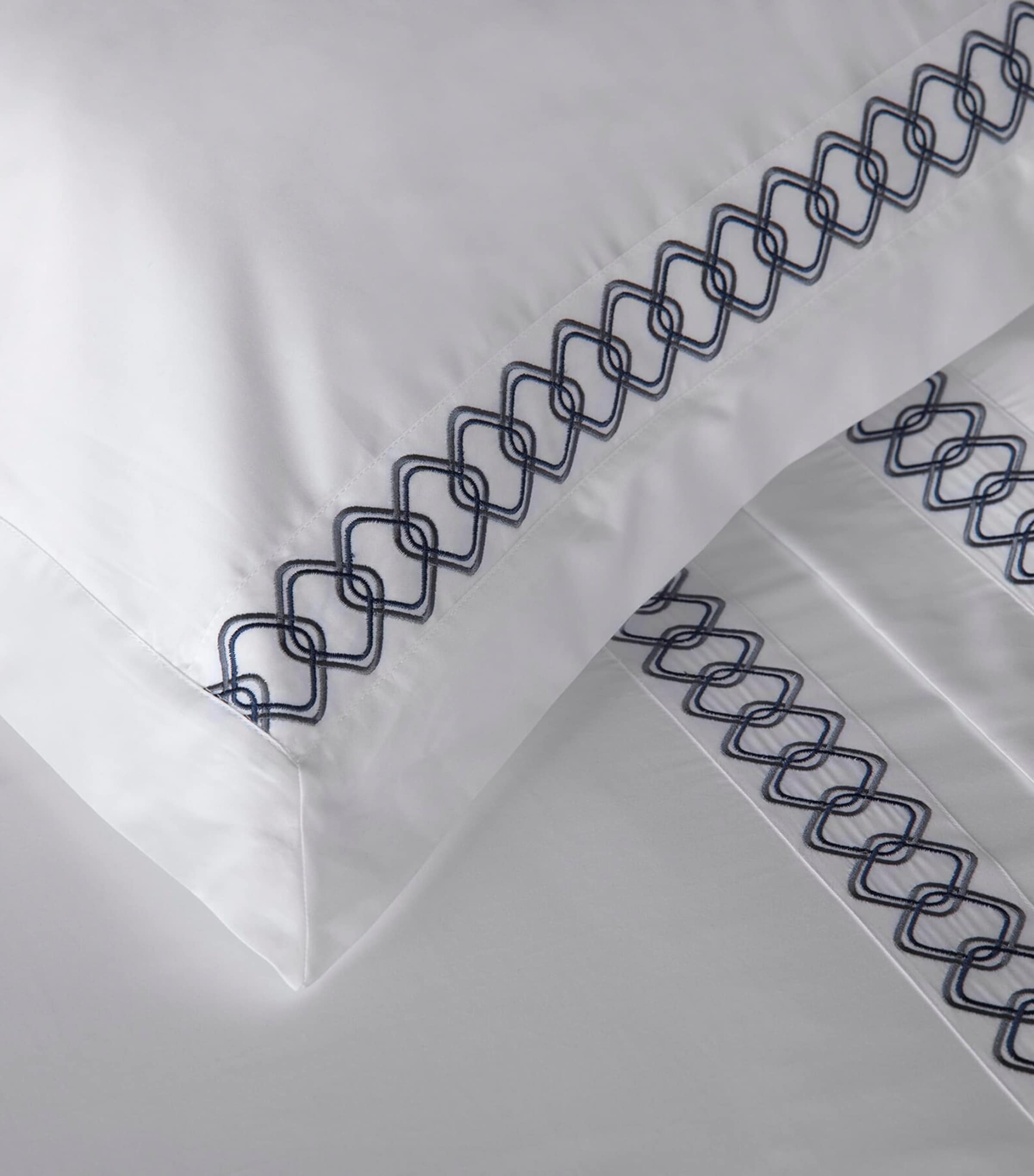 Amalia King Flat Sheet 275cm x 275cm - British product
