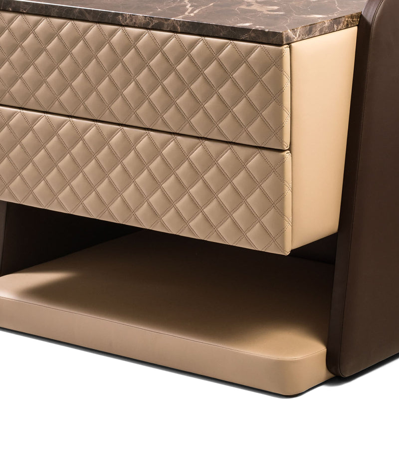 Colunex Cosmopolitan bedside table - British product