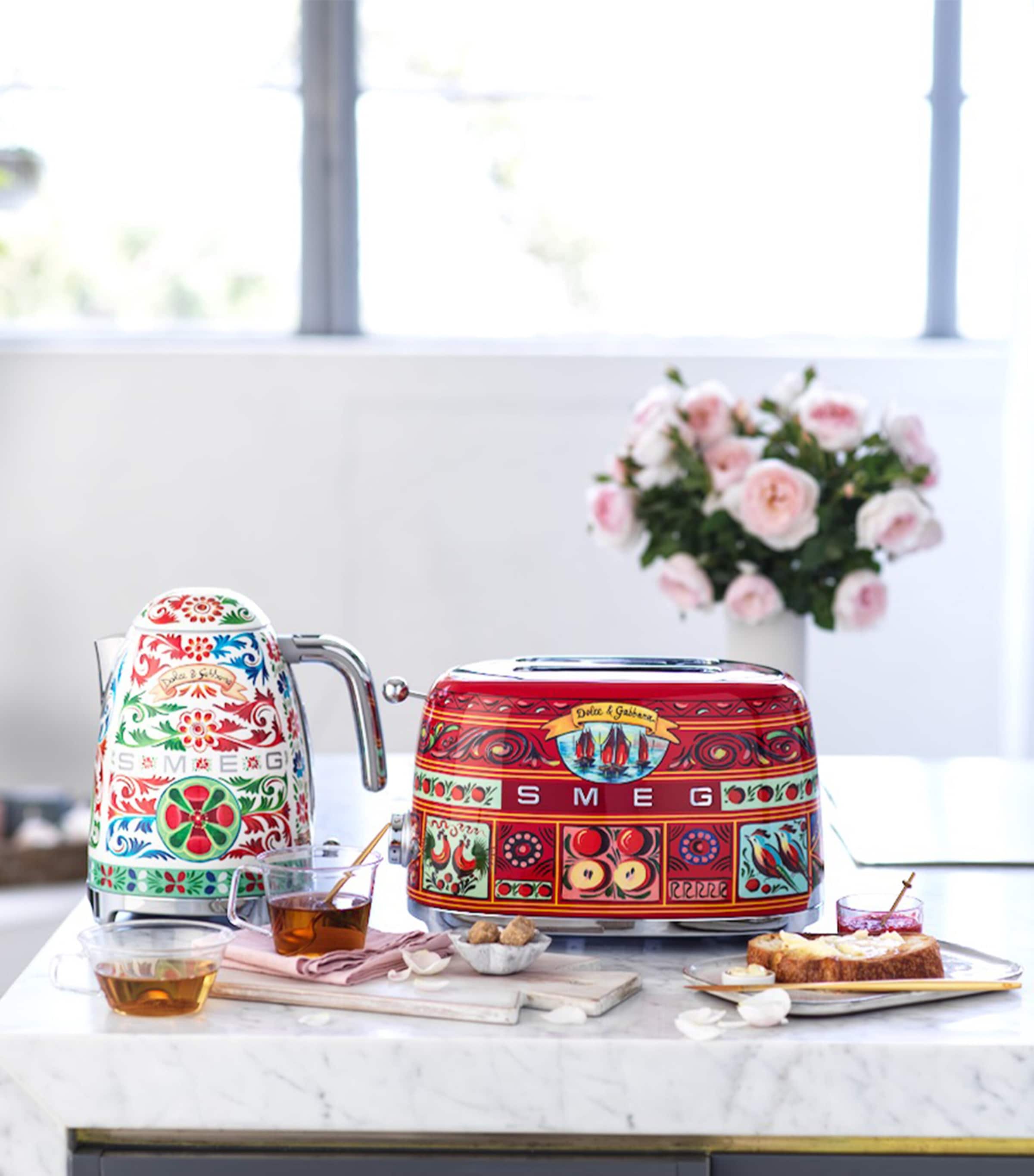 Smeg x Dolce & Gabbana Sicily is my love edition kettle (British brand)