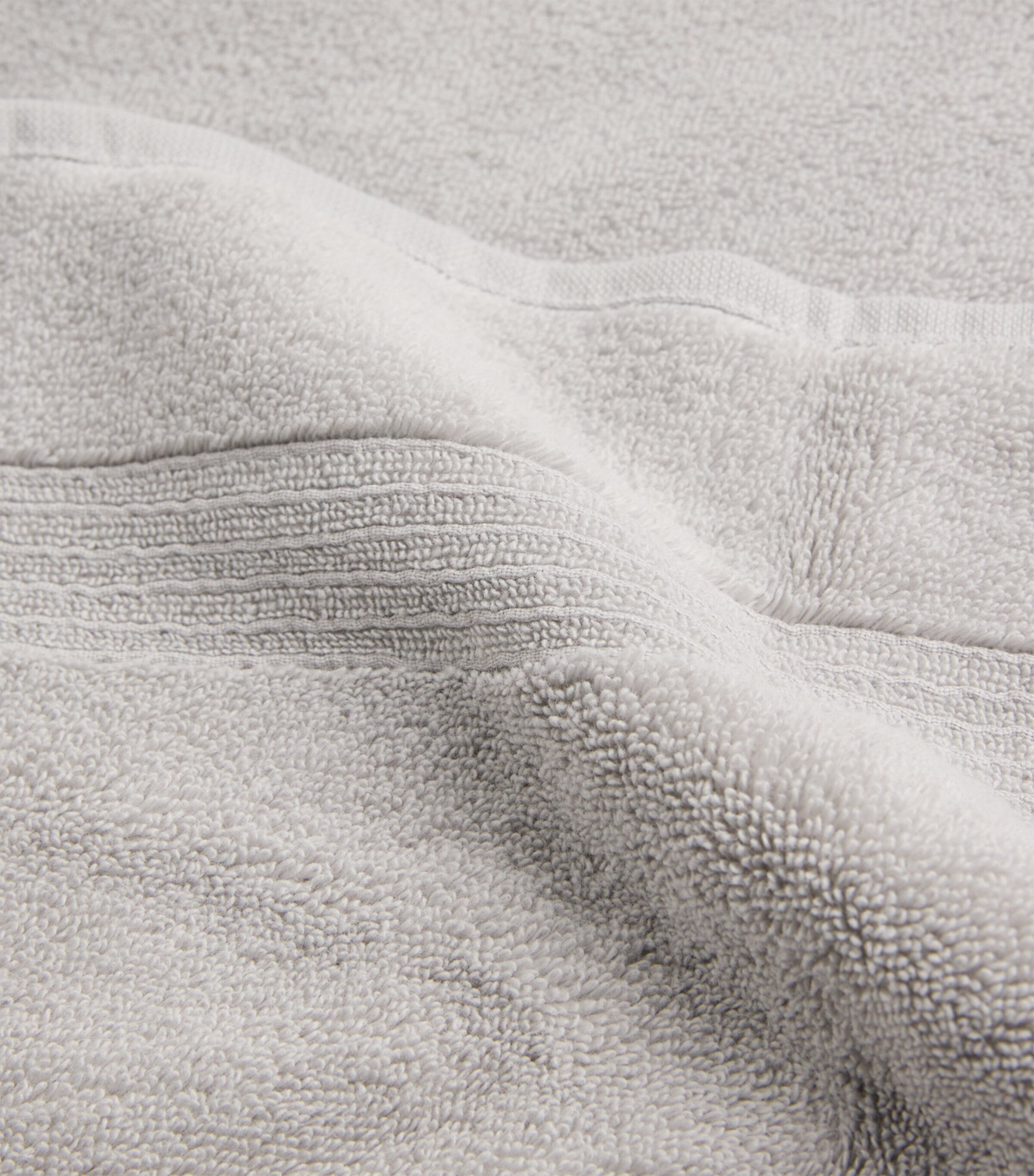 Harrods of London organic cotton bath towel 70cm x 140cm, UK version