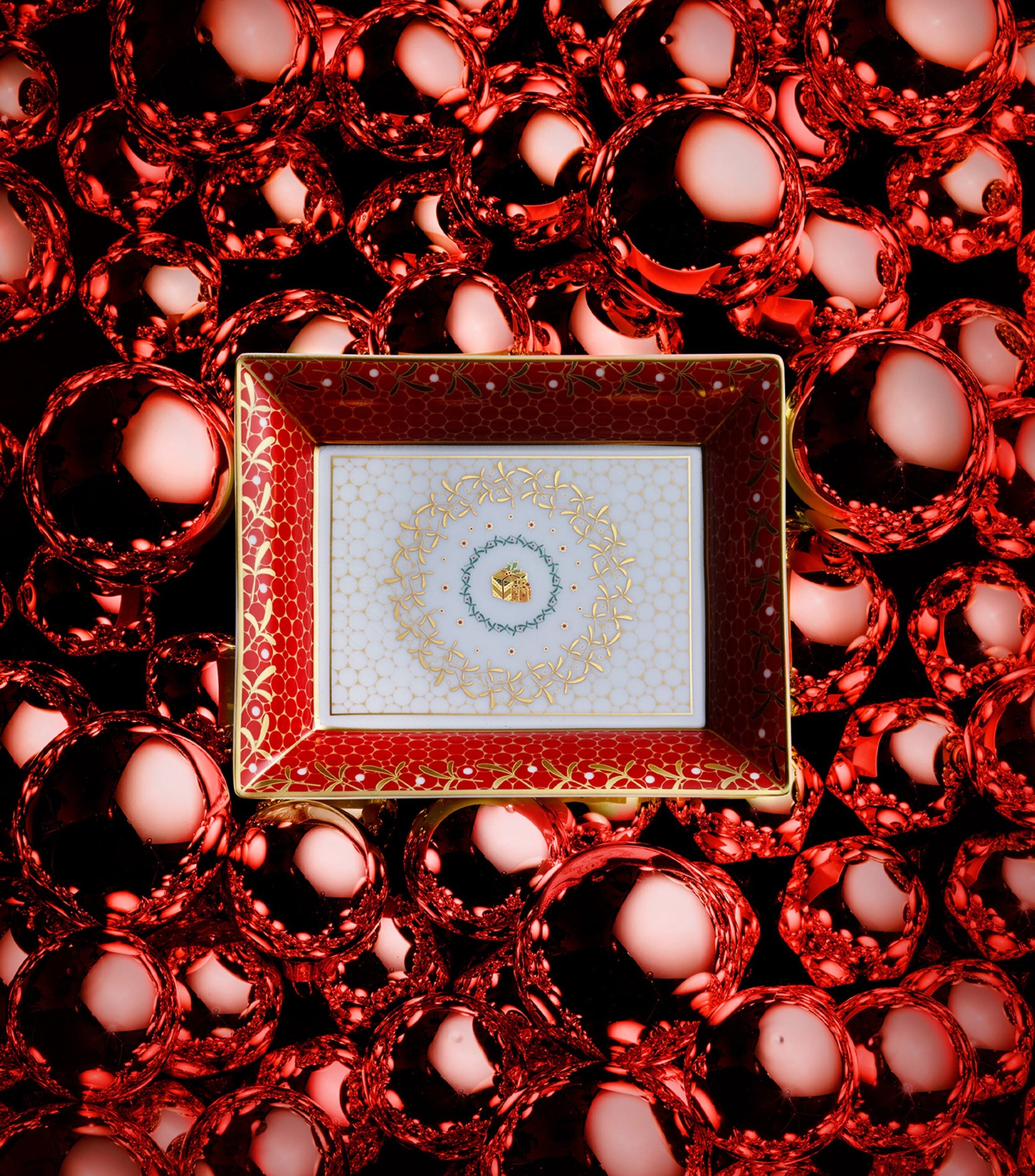 Bernardaud Noël Valet porcelain tray 20cm x 16cm - British product