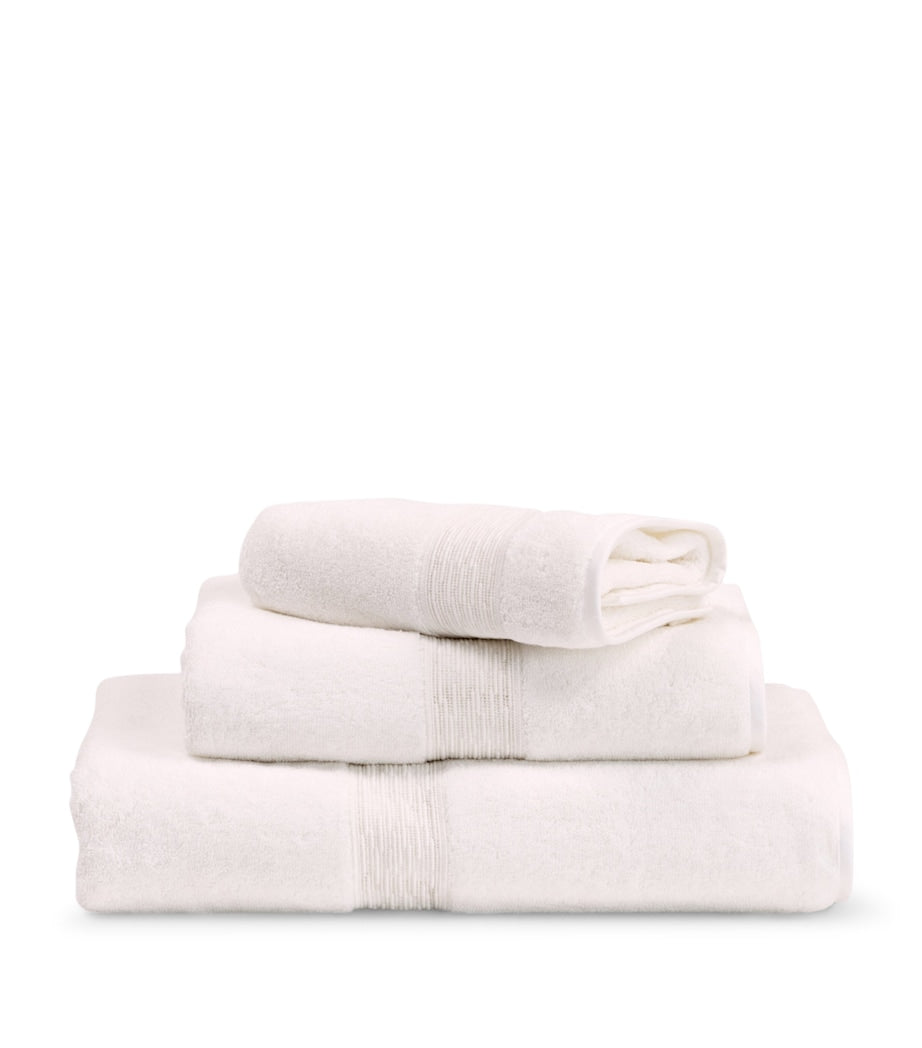 Frette Balance Lace guest towel 40cm x 60cm - British product