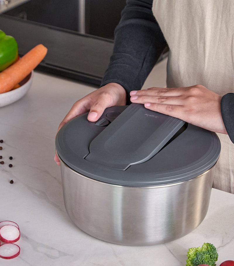 Cole & Mason Small Swift Dry Salad Spinner - British product