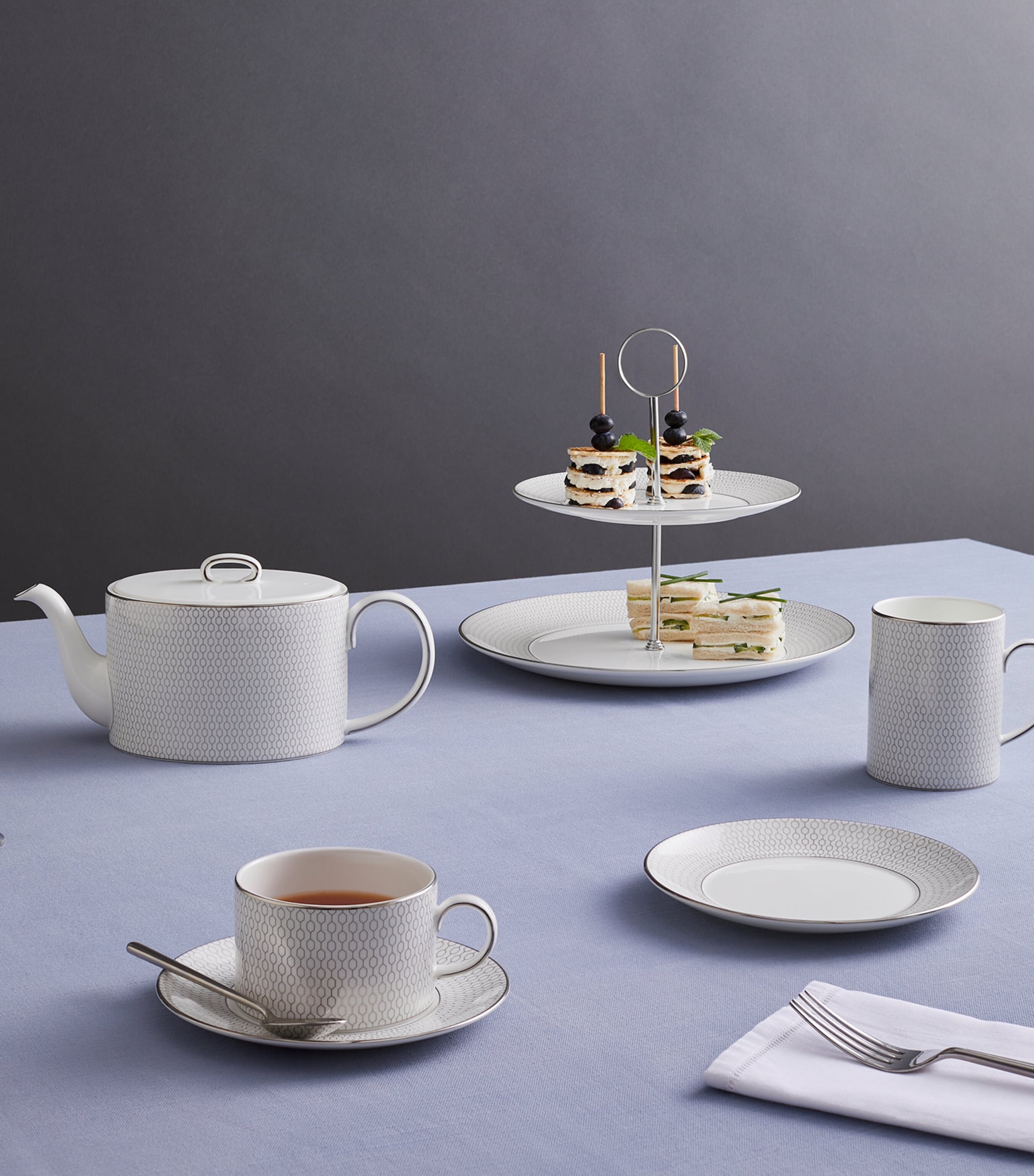Wedgwood Gio Platinum Teacup and Saucer Set (British brand)