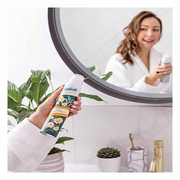 Batiste Naturally -  Green Tea & Chamomile 200Ml