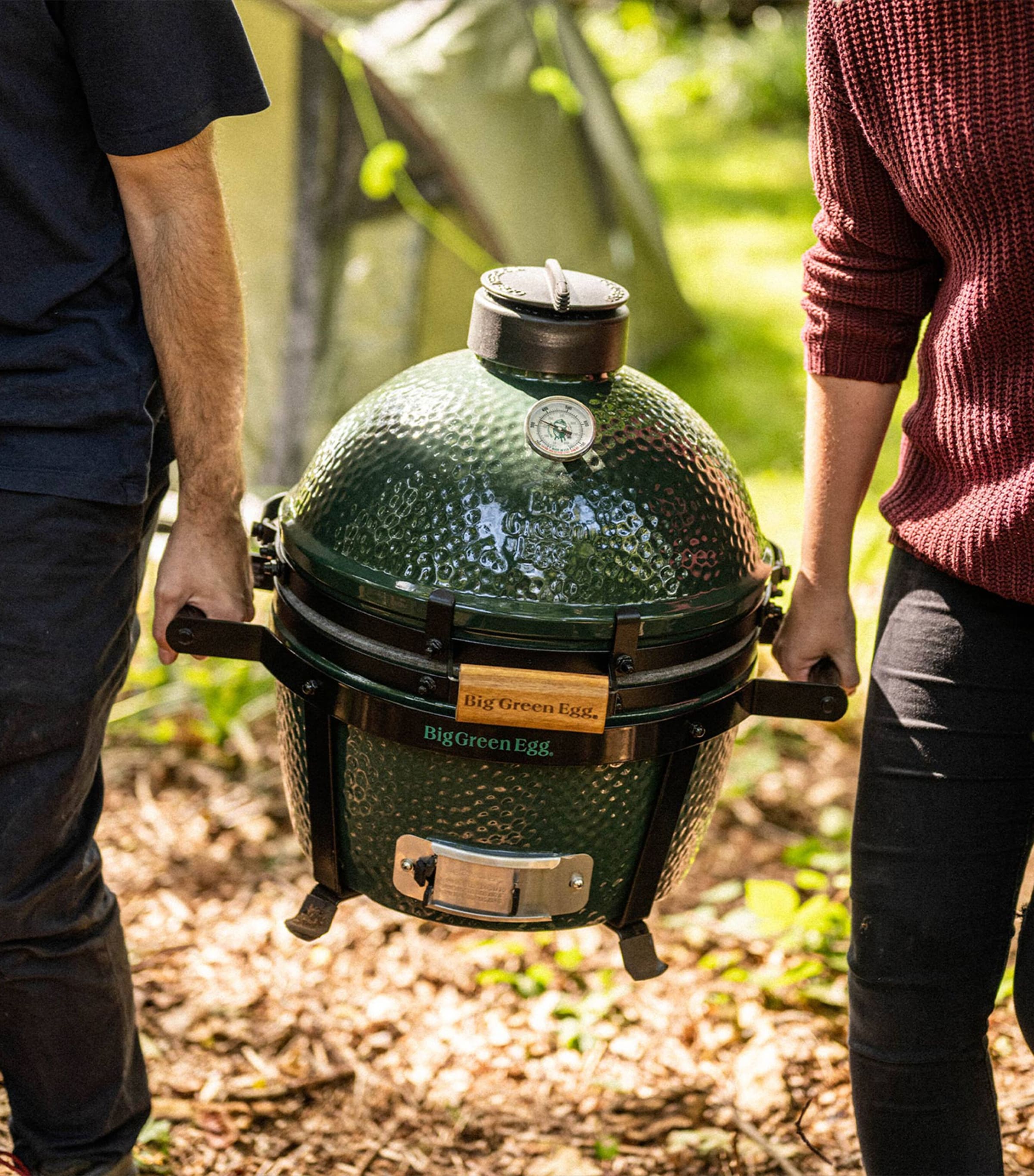 Big Green Egg MiniMax charcoal barbecue - British product