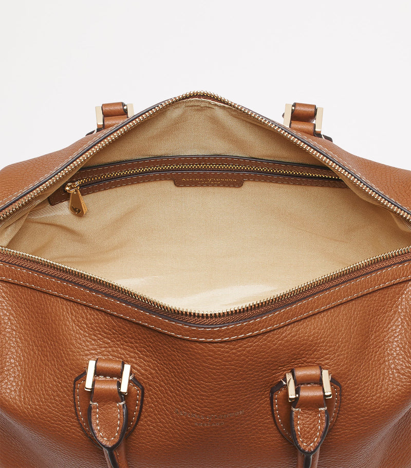 Aspinal of London Hudson bowling bag midi leather, UK version