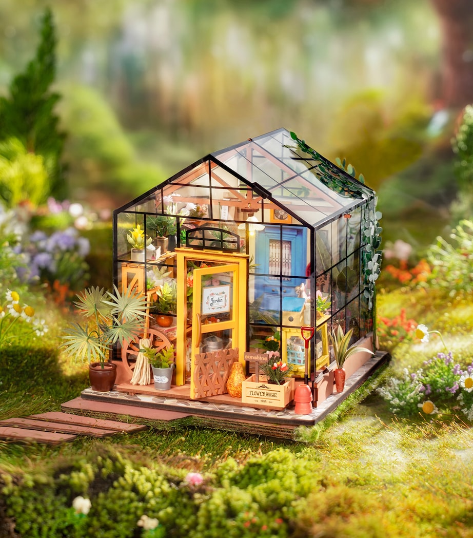 Robotime wooden Cathy's flower house kit, imported from the UK