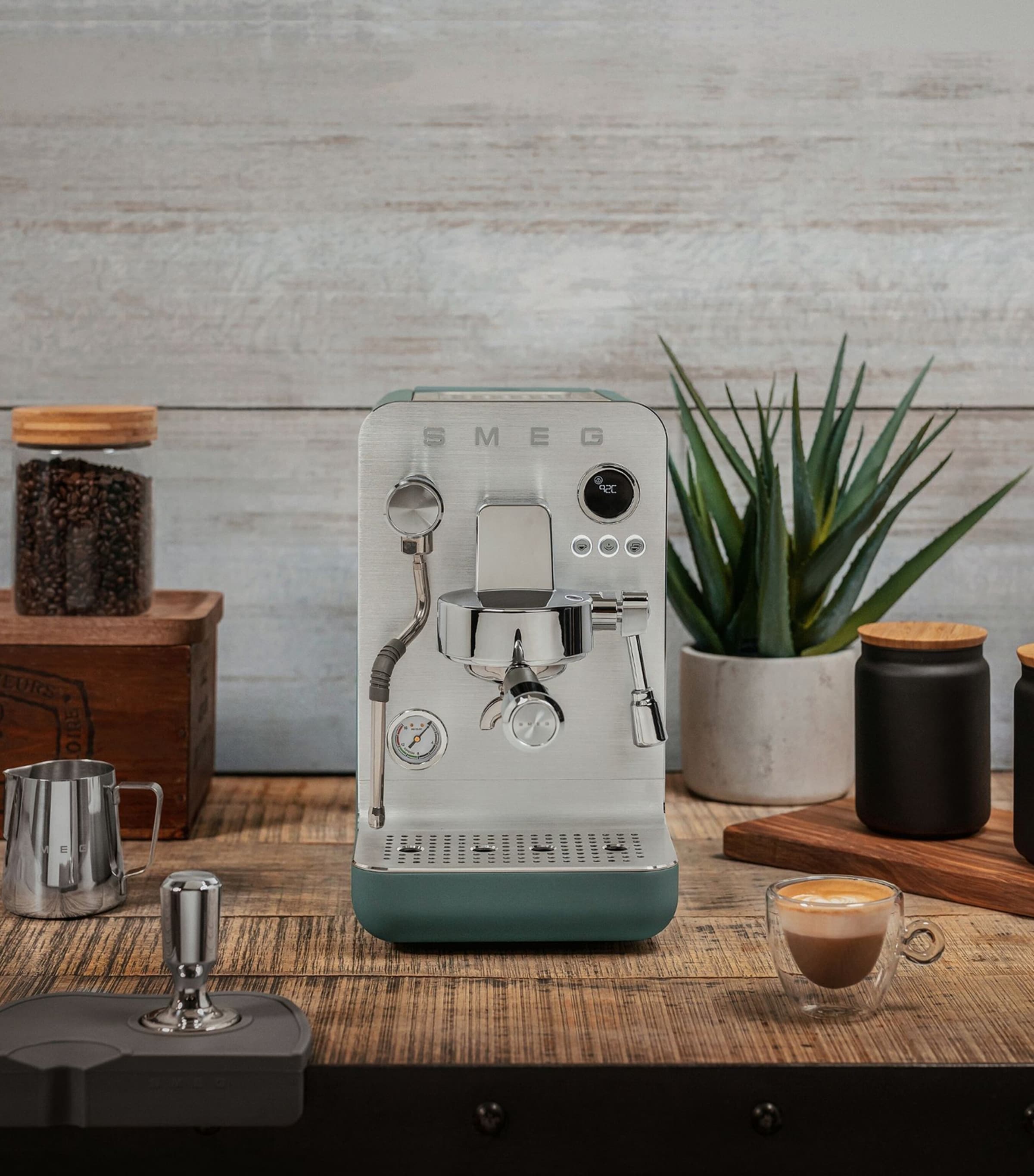 Smeg Mini Pro espresso machine (British brand)