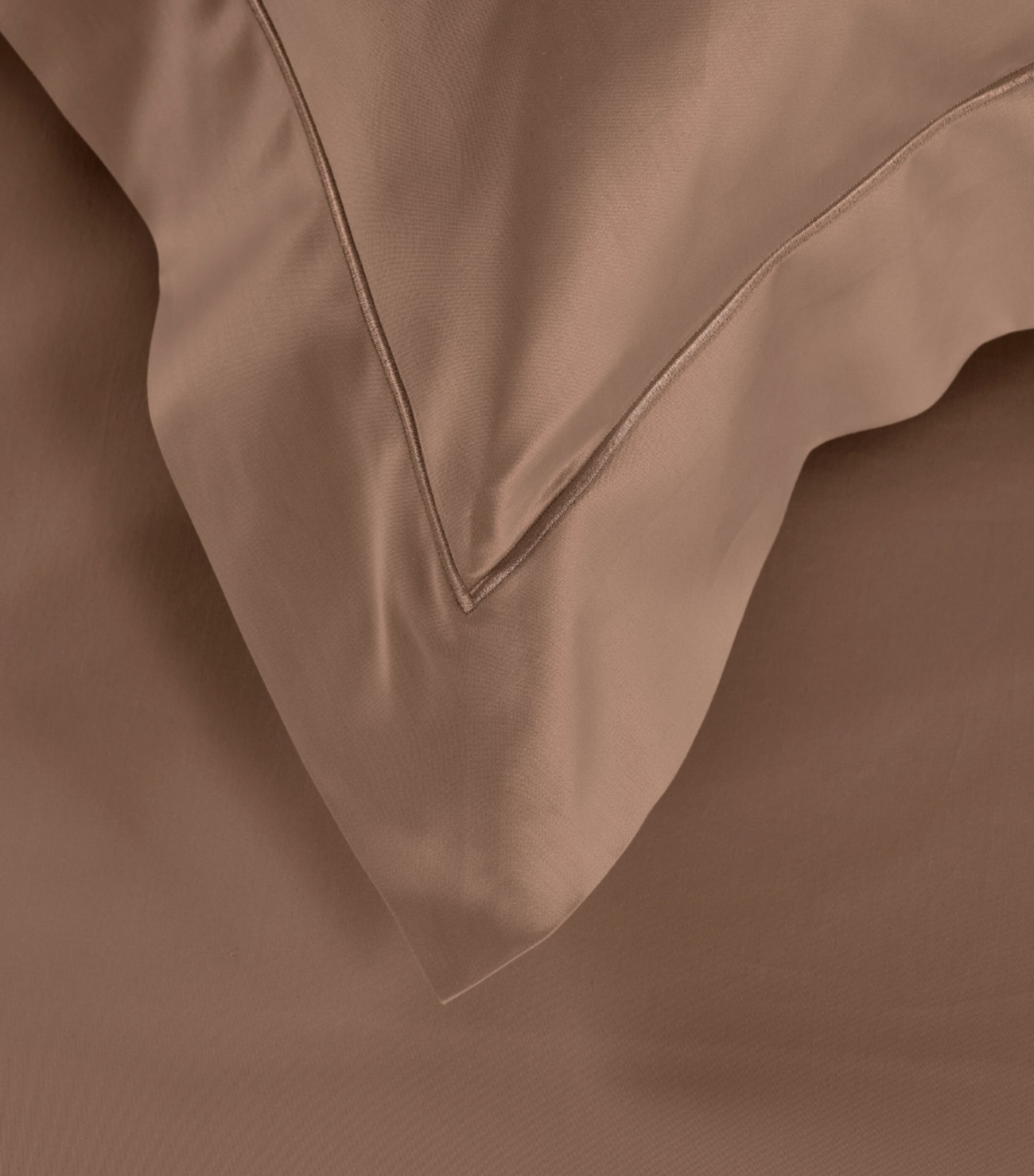 Celso De Lemos Bourdon flat sheet super king, imported from the UK