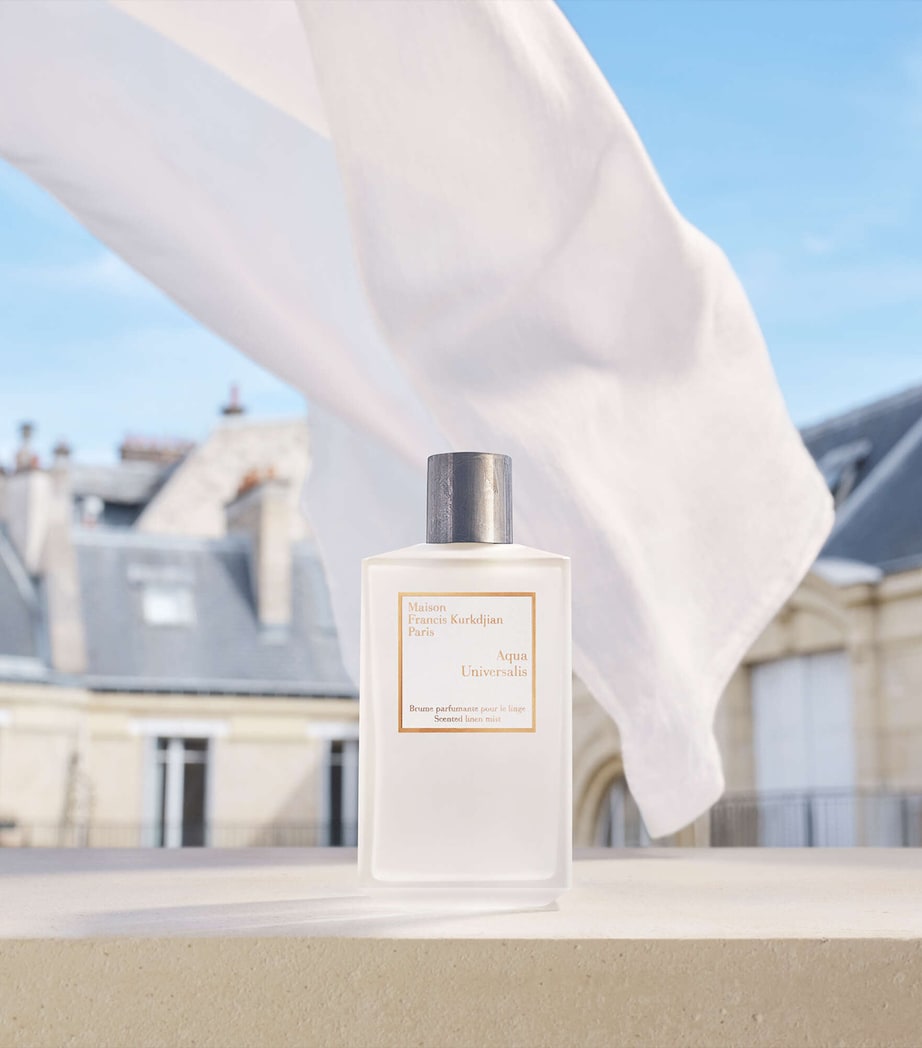 Maison Francis Kurkdjian Aqua Universalis Linen Mist 200ml, imported from the UK