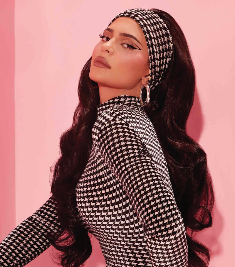 Kylie Cosmetics Pressed Bronzing Powder (British brand)
