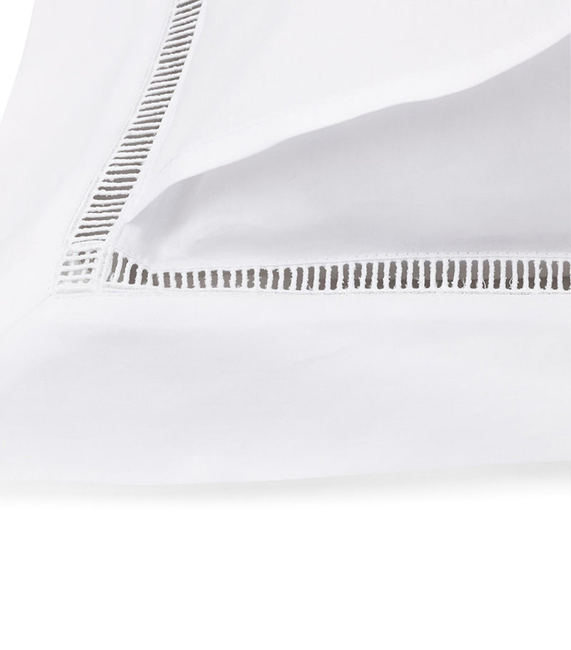Yves Delorme Colisée Blanc King Oxford Pillowcase 54cm x 94cm (British brand)