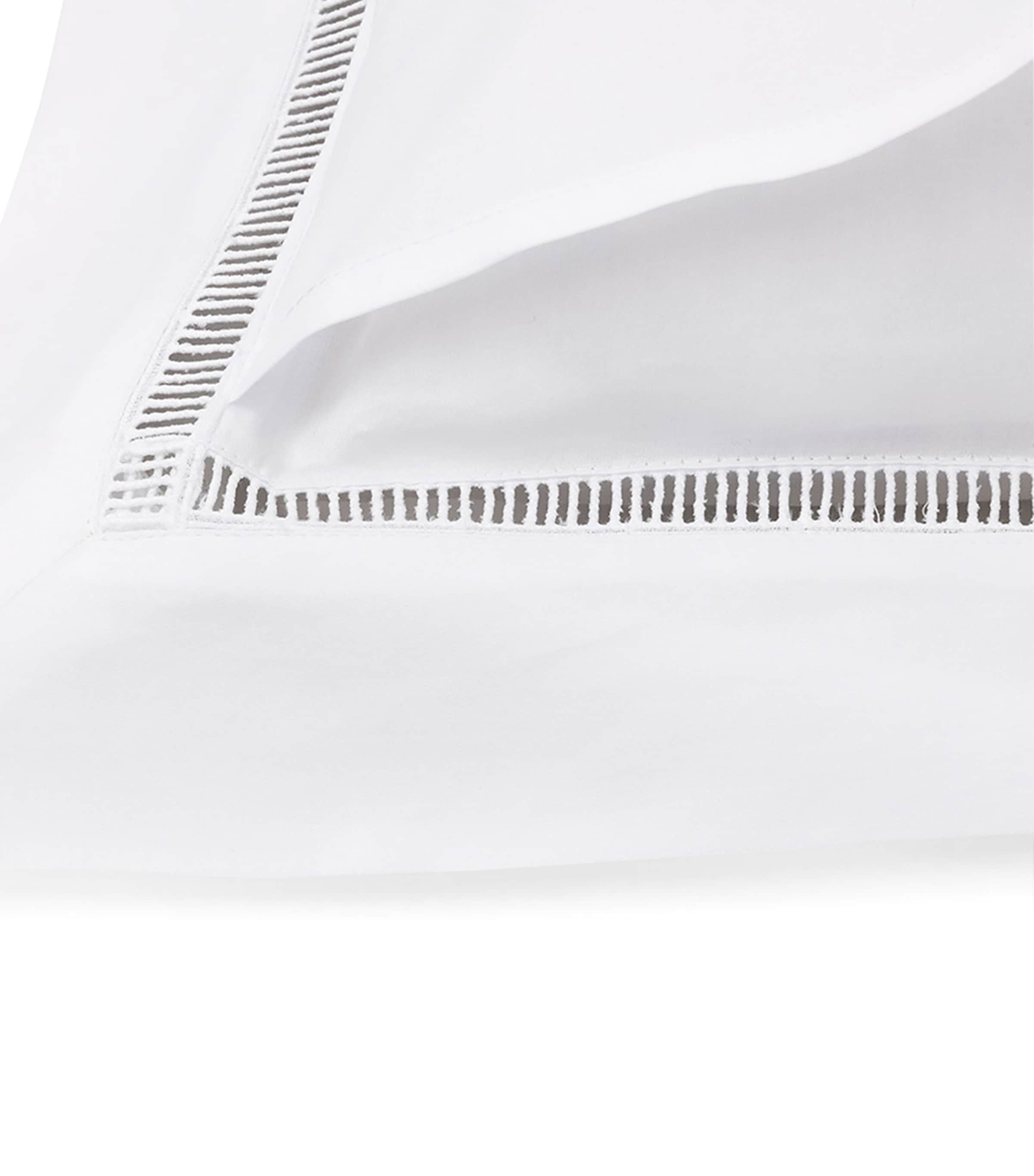 Yves Delorme Colisée Blanc King Oxford Pillowcase 54cm x 94cm (British brand)