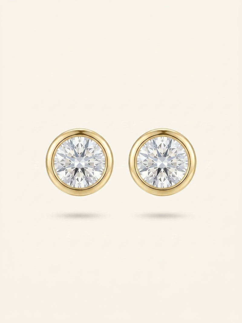 Cartier d'Amour diamond stud earrings 0.09ct yellow gold (British brand)