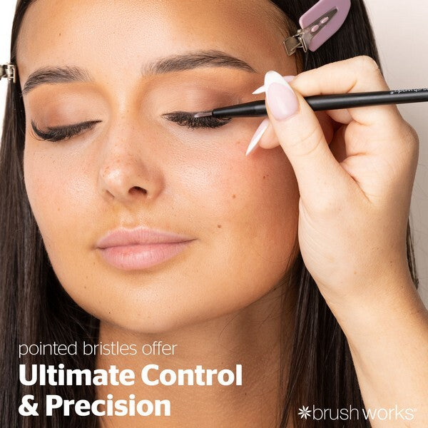Brushworks No. 23 precise liner brush - British product