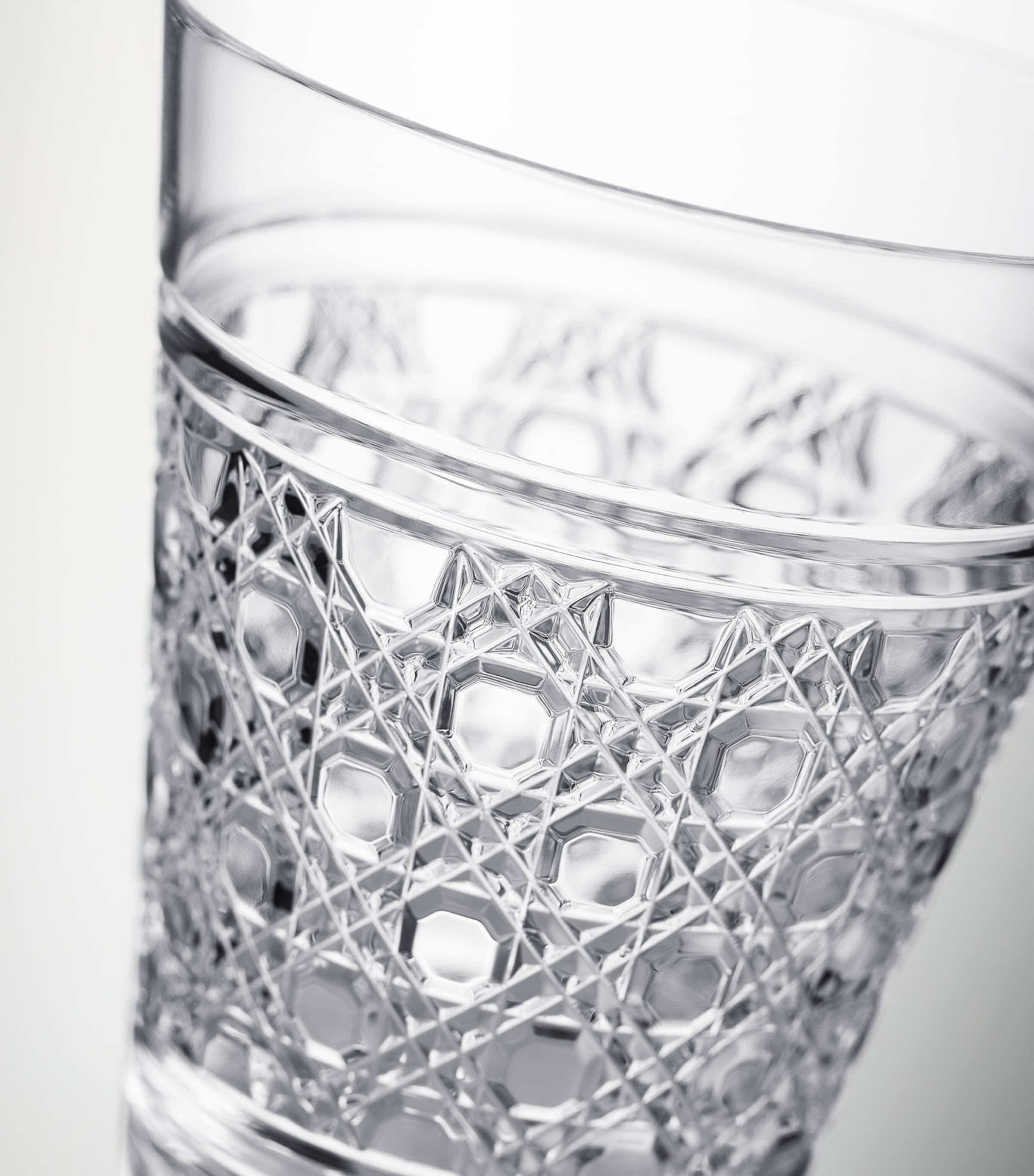 Set of two Waterford crystal white wine goblets 318ml (British brand)