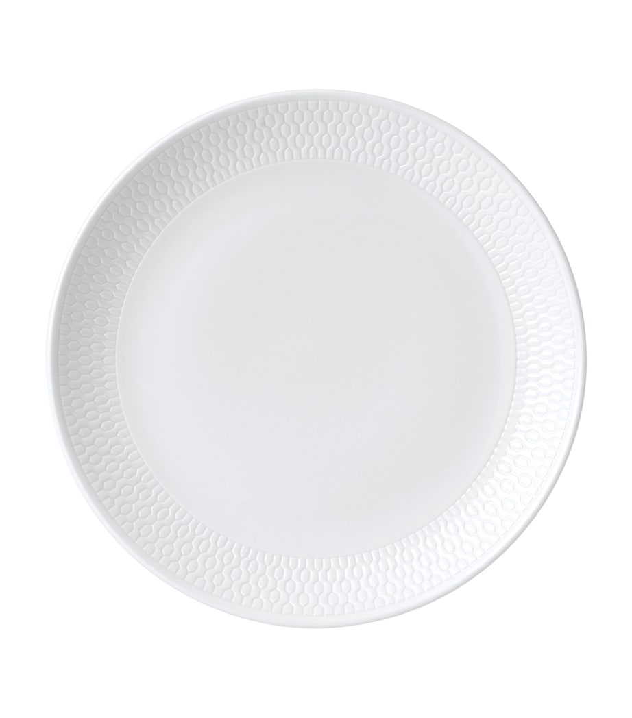Wedgwood Gio plate 17cm (British brand)