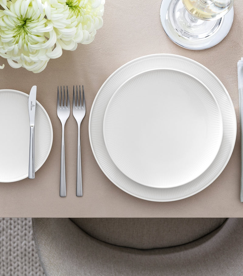 Villeroy & Boch porcelain Afina flat plates set of 6, 27cm diameter (British brand)