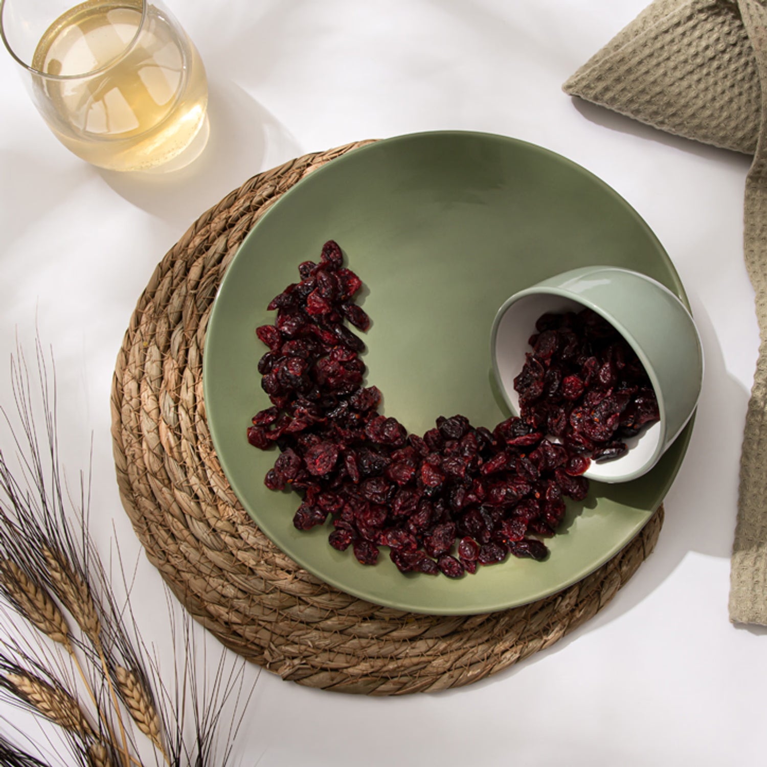 Holland & Barrett organic cranberries 210g, UK version