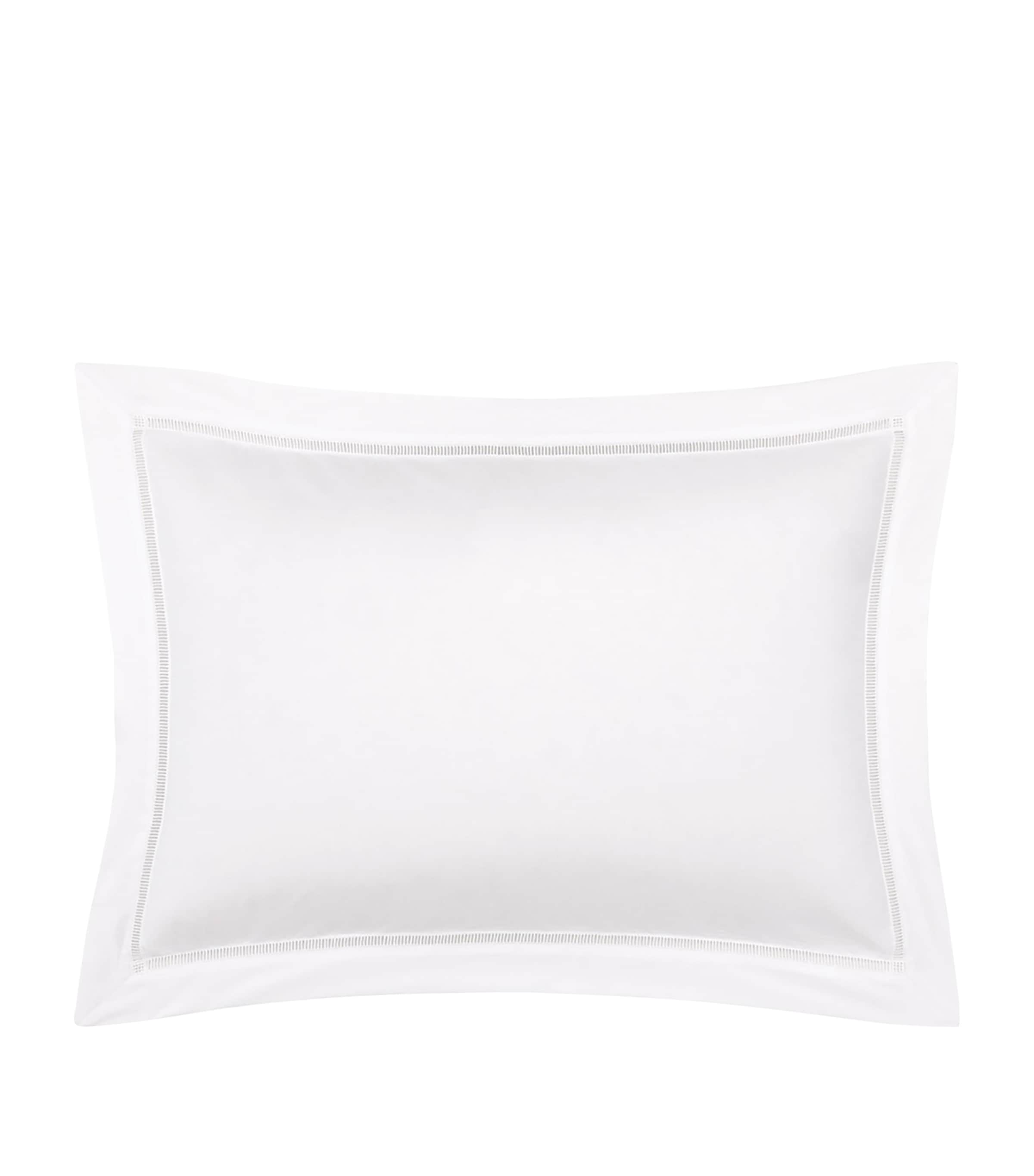 Yves Delorme Colisée Blanc pillowcase 50cm x 75cm (British brand)