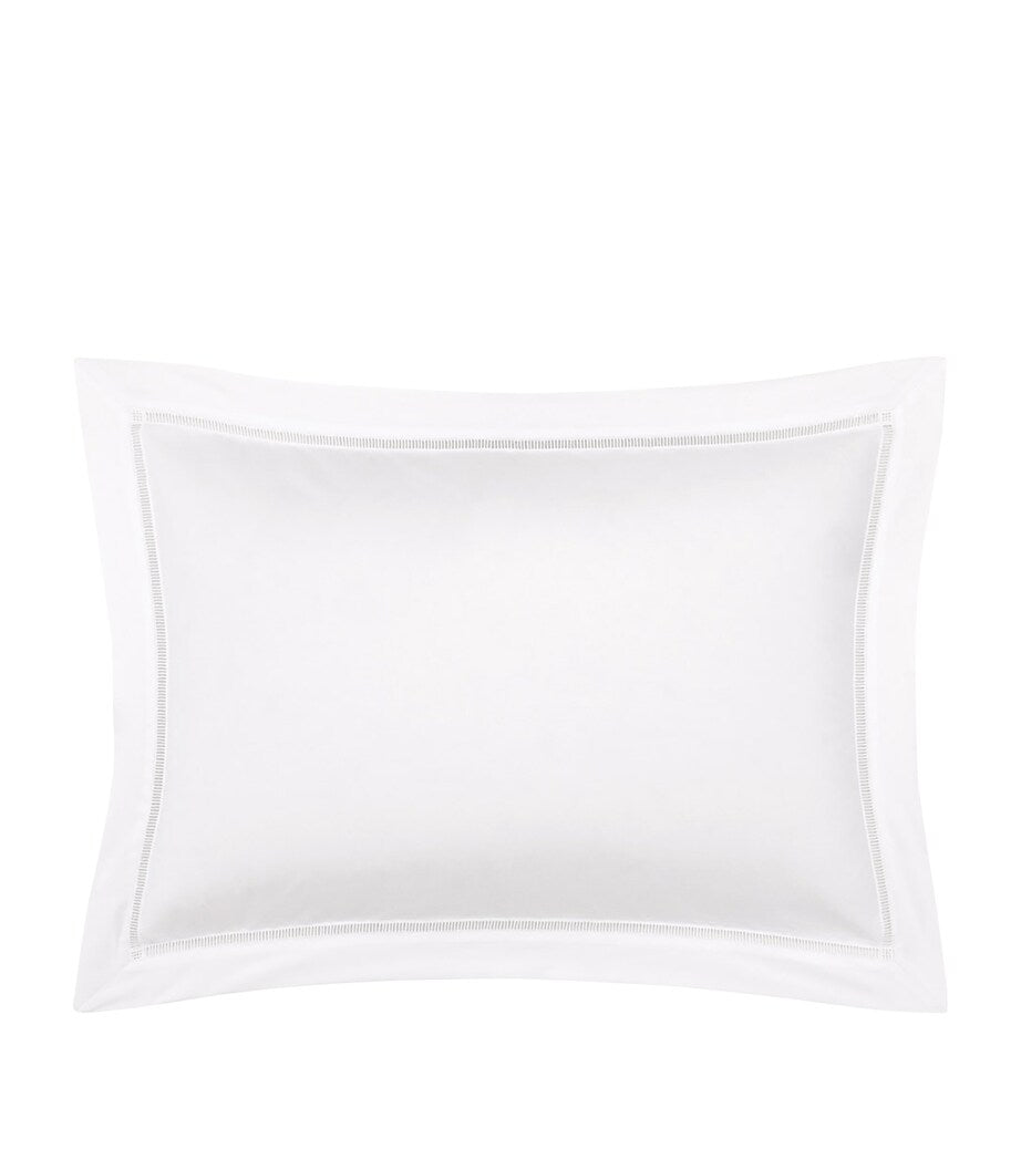 Yves Delorme Colisée Blanc pillowcase 50cm x 75cm (British brand)