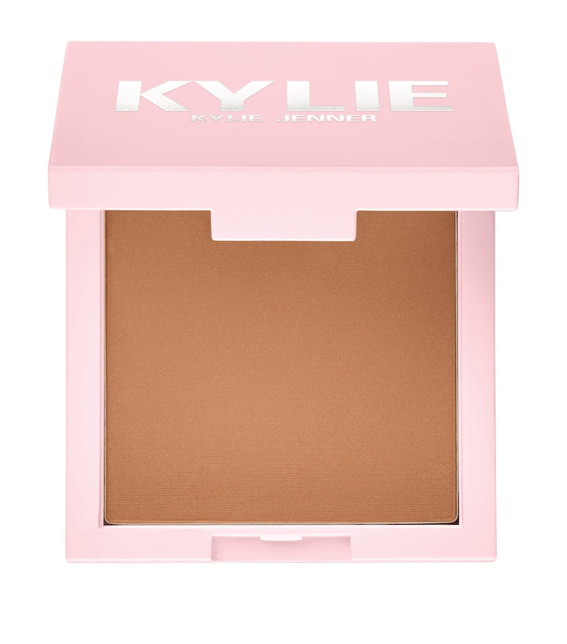 Kylie Cosmetics Pressed Bronzing Powder (British brand)