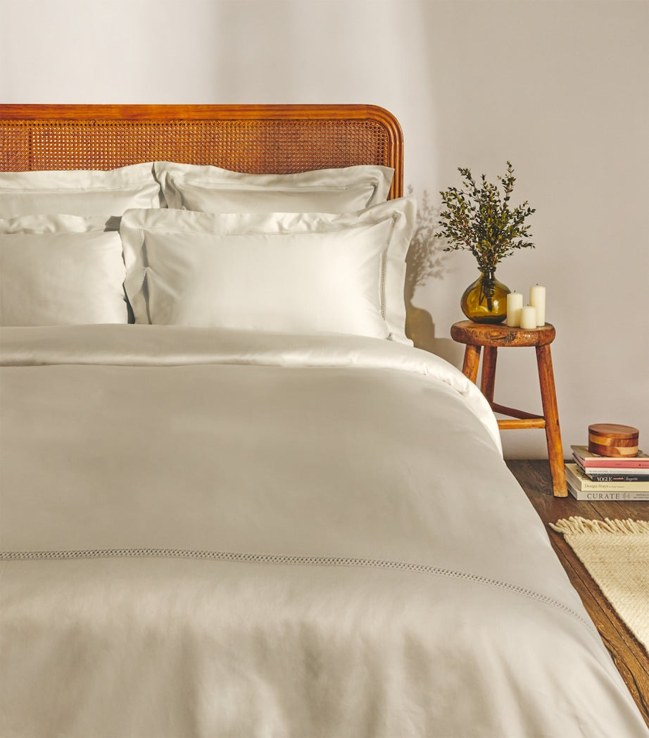 Harrods of London Supima Cotton Flat Sheet Super King 270cm x 300cm, UK version