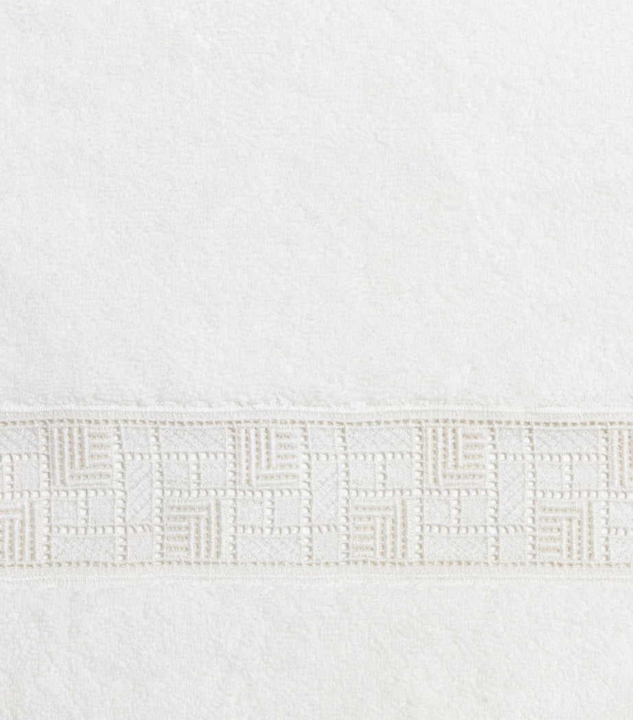 Frette Maze Lace bath sheet - British product