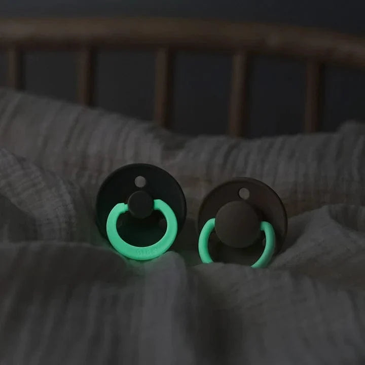 BIBS Glow pacifiers 2 pack Size 1 Vanilla Dark Oak, UK version