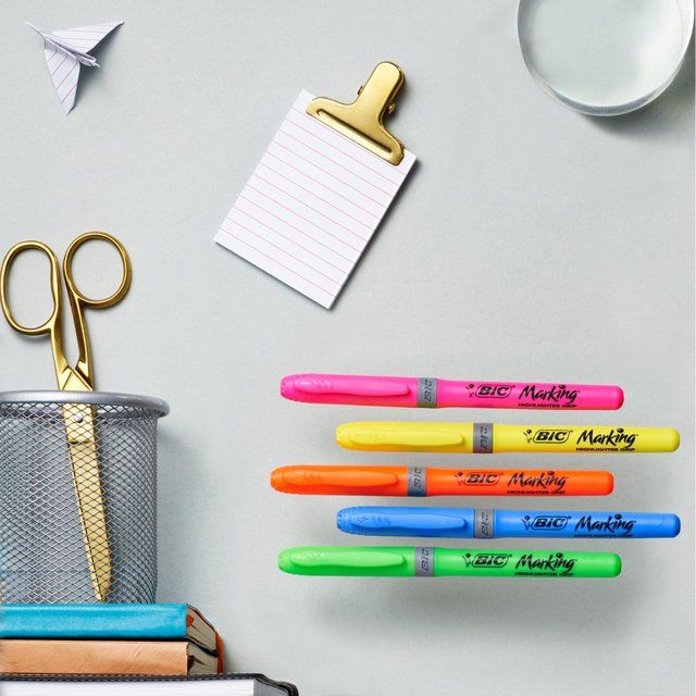 BIC Highlighter Grip Pastel Pack of 4   4 per pack