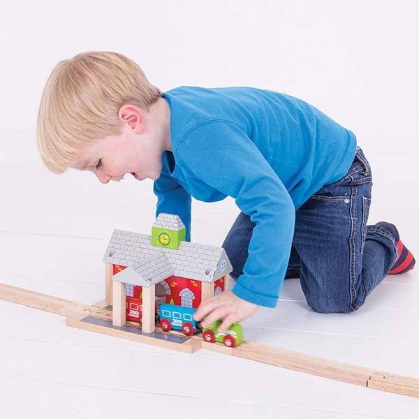 Bigjigs Rail Railway Station - McGrocer