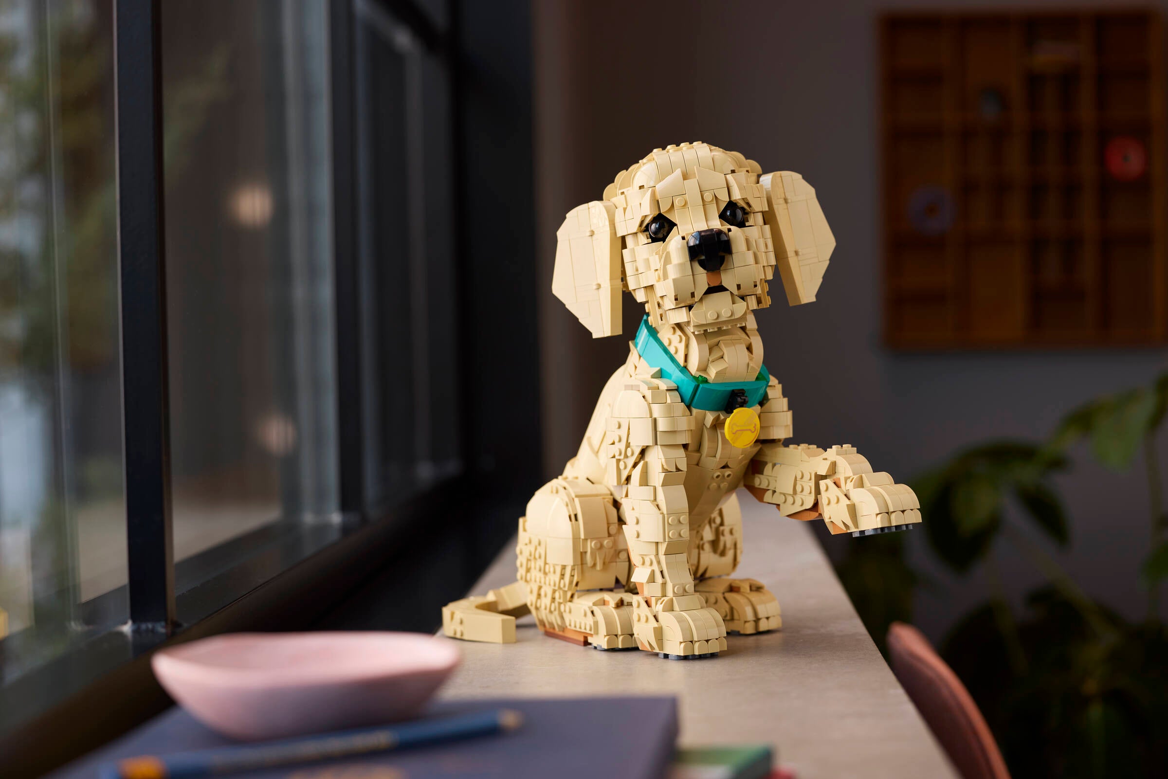 LEGO Golden Retriever Puppy building kit 2,102-piece set (British brand)